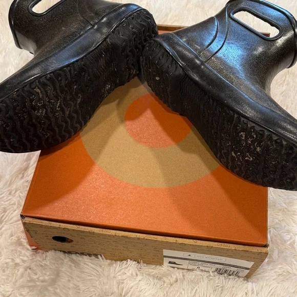 Bogs Women's Black Rain Boots - Picture 4 of 4